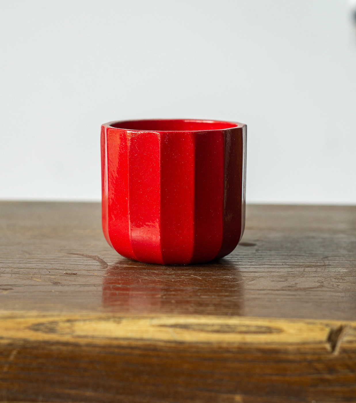 Keramicky kvetinac Korint