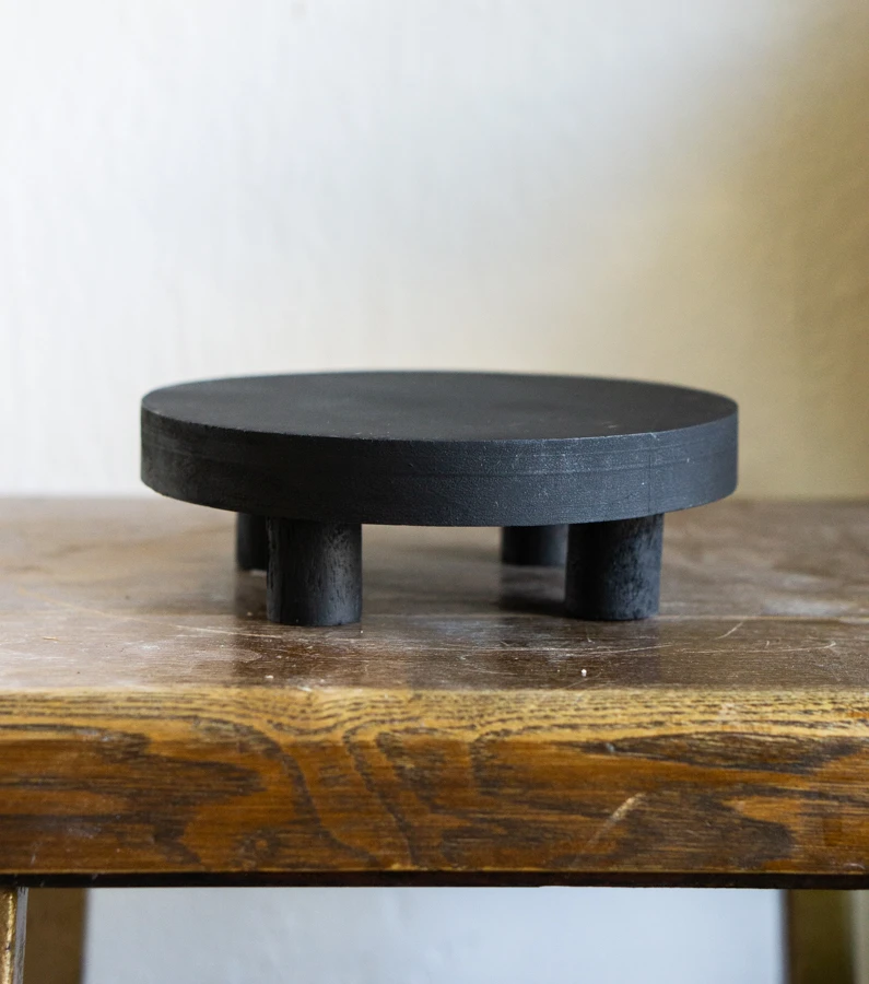 Dreveny stojan na kvetinac (mangove drevo)