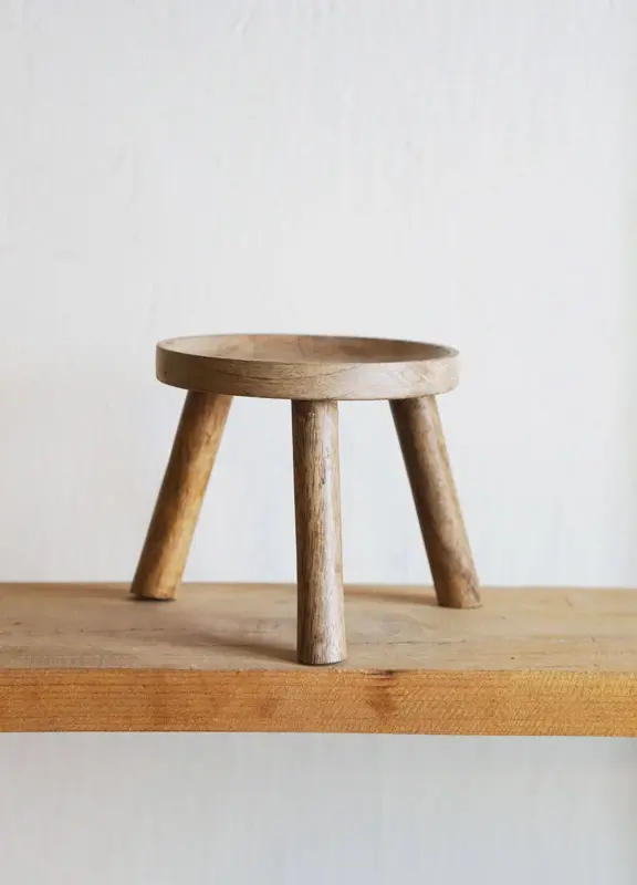 Dreveny stojan na kvetinac