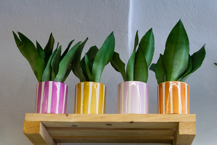 Keramicky kvetinac "Vertical"