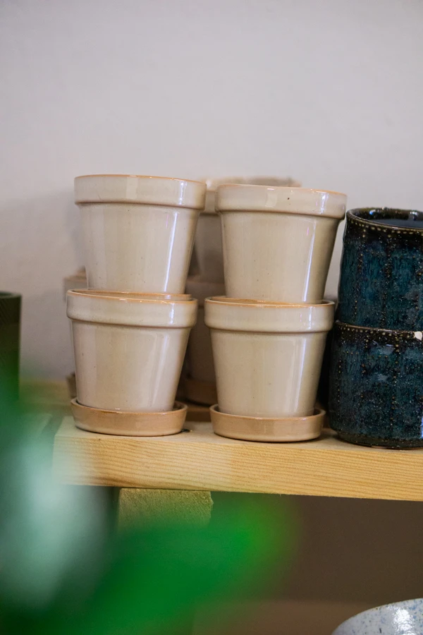 Keramicky kvetinac "Kytky"