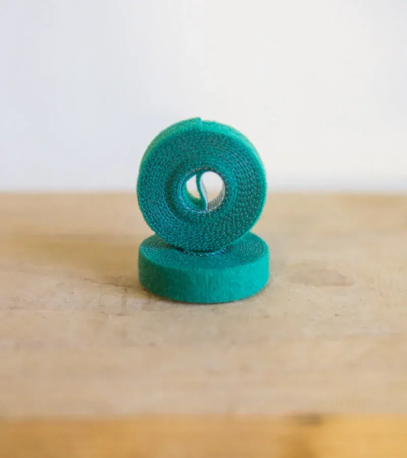 Reusable floristicka paska so suchym zipsom