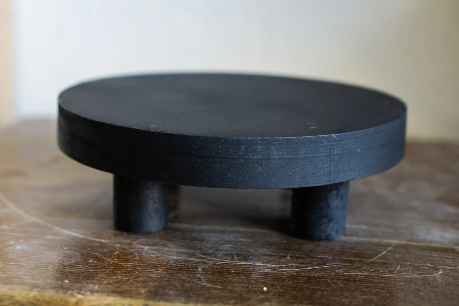 Dreveny stojan na kvetinac (mangove drevo)